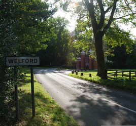 Picture of Welford Park entrance