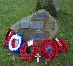 Picture of the memorial to World War Two in Welford Parish